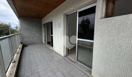 Apartamento com 3 quartos à venda, 113 m² .800 metros da praia.