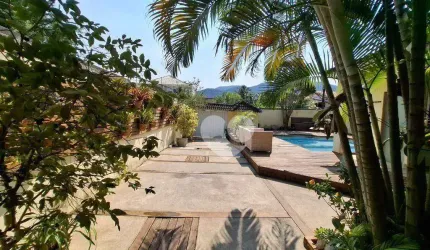 Linda casa 228 metros de área edificada  piscina, sauna