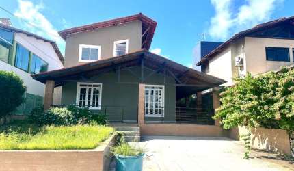 Casa em condomínio fechado