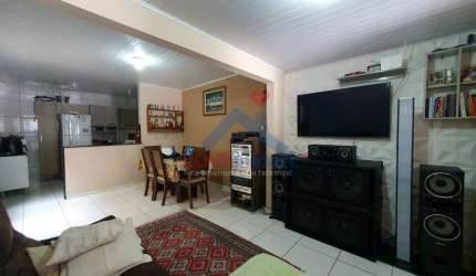 Casa à venda no bairro Fazendinha - Curitiba/PR