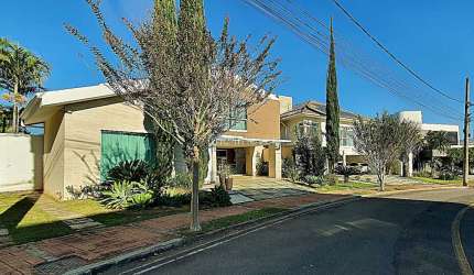 Excelente casa no condomínio Estrela Sul!
