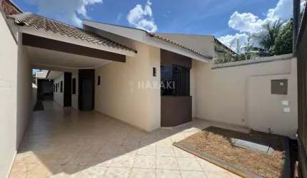Casa para Venda em Maringá, Jardim Diamante, 3 dormitórios, 1 suíte, 2 banheiros, 2 vagas