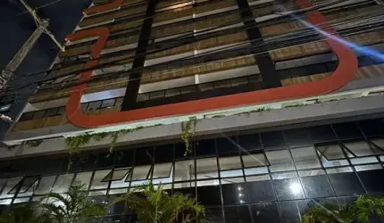 Apartamento, quarto/sala com varanda em Armação, Mobialido