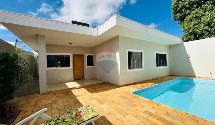 Casa com Piscina a Venda no Bairro Claudete em Cascavel