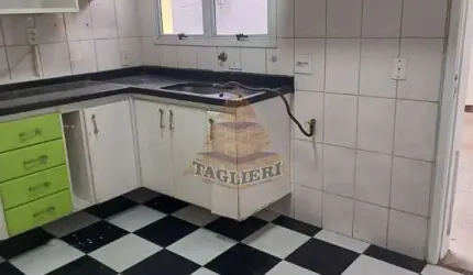 Sobrado á venda em condomínio com 02 dormitórios, 82 metros-Carrão