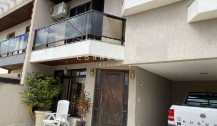 Casa com 3 quartos à venda no Uberaba, Curitiba , 183 m2 por R$ 980.000