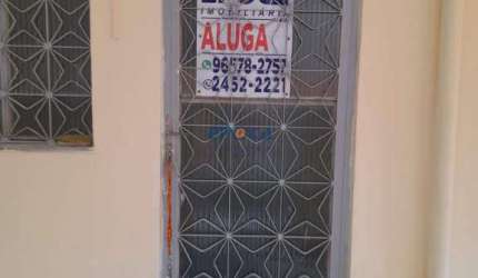 Casa com 1 quarto para alugar na Rua Arquiteta Lúcia Engmann, 150, Bento Ribeiro, Rio de Janeiro, 50 m2 por R$ 950