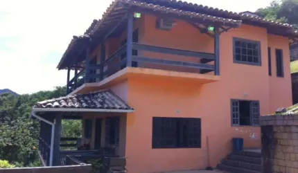 Casa com 3 quartos para alugar na Avenida Litorânea, 539, Praia da Ribeira, Mangaratiba, 219 m2 por R$ 4.500