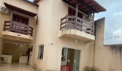 Casa com 3 quartos à venda na Rua Argentina, 25, Jardim América, Itaguaí, 133 m2 por R$ 450.000