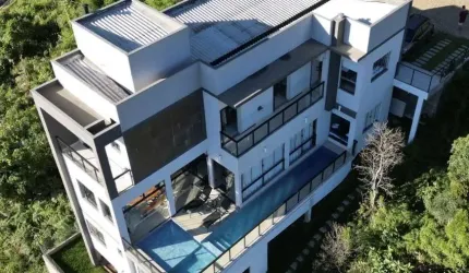 Casa em condomínio fechado com 5 quartos à venda na Rua Panamá, 390, Albuquerque, Teresópolis, 400 m2 por R$ 2.500.000