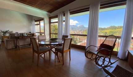 Casa com 4 quartos à venda no Valparaíso, Petrópolis , 328 m2 por R$ 1.350.000