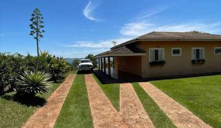 Casa à venda na Zona Rural, Arandu  por R$ 1.700.000