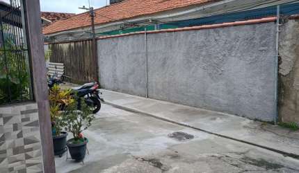 Casa com 3 quartos à venda na Rua Vinte e Um de Abril, 28, Quintino Bocaiúva, Rio de Janeiro, 170 m2 por R$ 190.000