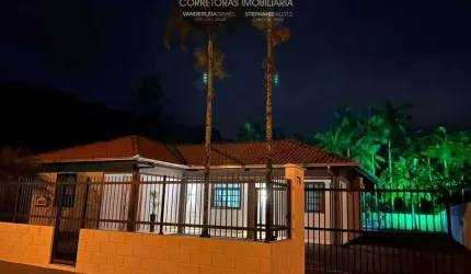 Casa com 3 quartos à venda no Testo Central, Pomerode  por R$ 950.000