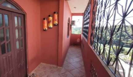 Casa com 3 quartos à venda no Jardim Itapemirim, São Paulo  por R$ 240.000