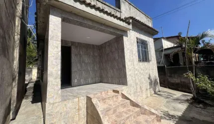 Casa com 3 quartos à venda na Rua Petrópolis, 459, Trindade, São Gonçalo, 210 m2 por R$ 350.000