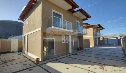 Casa com 2 quartos à venda na Rua São Gabriel, 05, Itaipuaçú, Maricá, 65 m2 por R$ 320.000