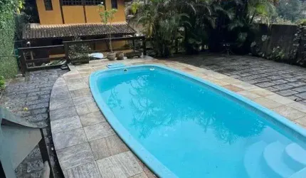Casa com 4 quartos à venda na Avenida Portugal, 659, Valparaíso, Petrópolis, 207 m2 por R$ 1.200.000