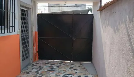 Casa com 2 quartos à venda na Rua Eulina, 71, Coelho da Rocha, São João de Meriti, 70 m2 por R$ 135.000
