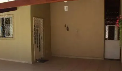 Casa com 3 quartos à venda no Santo Antônio, Osasco  por R$ 250.000