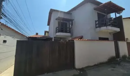 Casa com 3 quartos à venda na Rua Argentina, Jardim América, Itaguaí por R$ 525