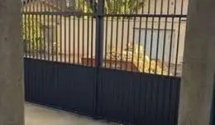 Casa com 2 quartos à venda no Parque Vitória, Franco da Rocha  por R$ 220.000