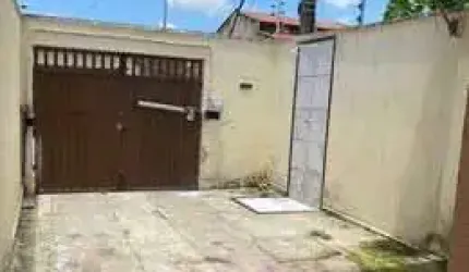 Casa com 2 quartos à venda no Jardim Anhangüera, São Paulo  por R$ 210.000