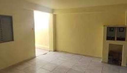Casa com 3 quartos à venda na Vila Clarice, São Paulo  por R$ 300.000