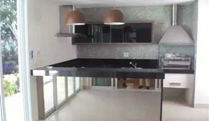 Casa à venda no Alphaville Campinas, com 4 suítes,  e garagem para vários carros