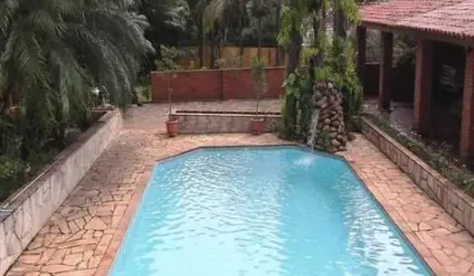 Casa à venda  no Parque Xangrilá, em Campinas com 03 dormitorios(2 suites)e piscina