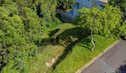 Lote à venda em condomínio desejado de Valinhos com 1.000m2 cercado de muita área verde. Condomínio com segurança  pronto para construir .