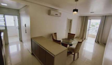 Apartamento de 69m² com 2 quartos no bairro Balneário Estreito