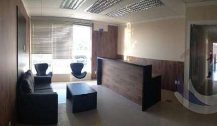 Sala Comercial de 232.39m² no bairro Itacorubi