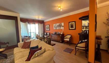 Apartamento de 4 dorms. no Centro de Florianópolis.