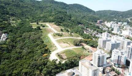 Terreno de 614.26m² no bairro Itacorubi