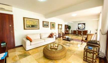 Casa de 291m2 com 4 quartos sendo 2 suítes em João Paulo