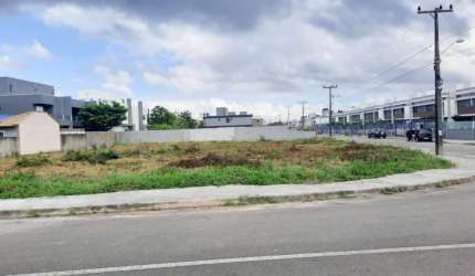Terreno de 780m² no bairro Campeche