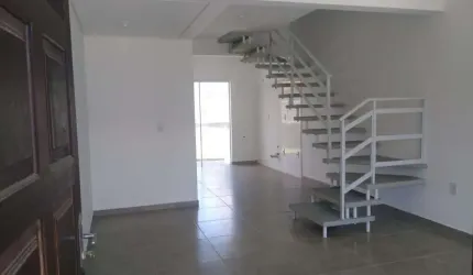 Casa Residencial de 2 dorms no bairro São João Do Rio Vermelho