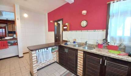 Casa Residencial de 4 dorms no bairro Rio Tavares