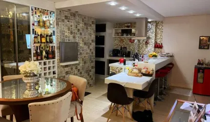 Apartamento de 2 dorms no bairro Barreiros