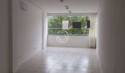 Sala Comercial de 38.9m² no bairro Córrego Grande