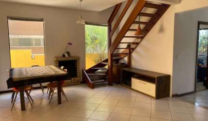 Casa Residencial de 6 dorms no bairro Campeche