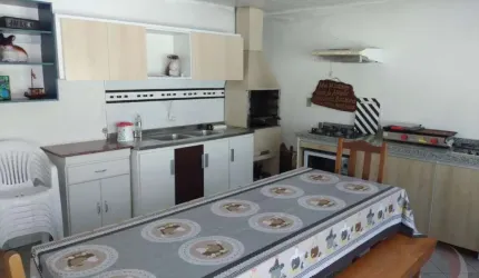 Casa Residencial de 4 dorms no bairro Jardim Atlântico