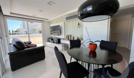 Cobertura de 3 dorms no bairro Itacorubi