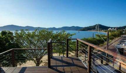 Casa com 6 quartos no bairro Praia De Fora - Palhoça SC