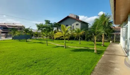 Terreno de 360m² no bairro Carianos