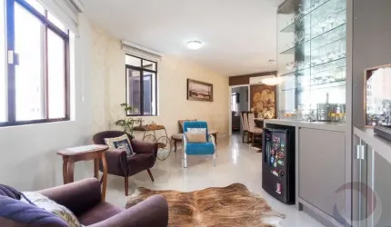 Apartamento de 3 dorms no bairro Beira Mar