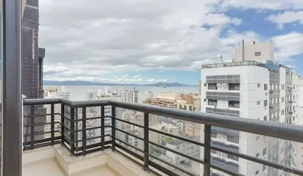 Cobertura de 237,03m² com 2 suítes e Piscina no Centro