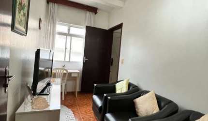 Casa Residencial de 4 dorms no bairro Estreito