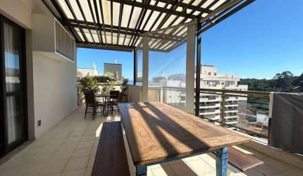 Cobertura de 3 dorms no bairro Itacorubi